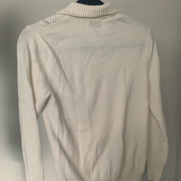 When’s cream H&M crew neck - Picture 9 of 10